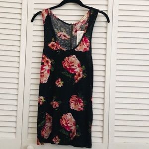 Women’s floral tank top